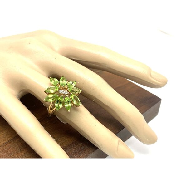Green Gemstone Diamond Floral Cocktail Ring 14k Yellow Gold Womens Estate Size 7 - Picture 5 of 15